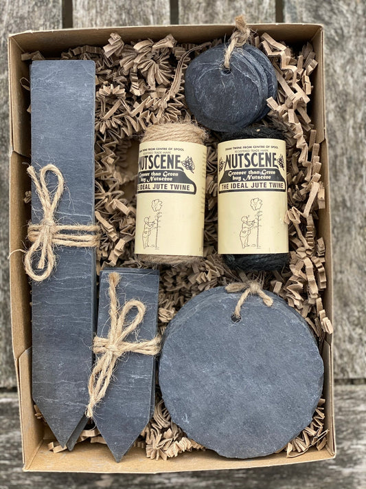 Gift set slate labels and twine
